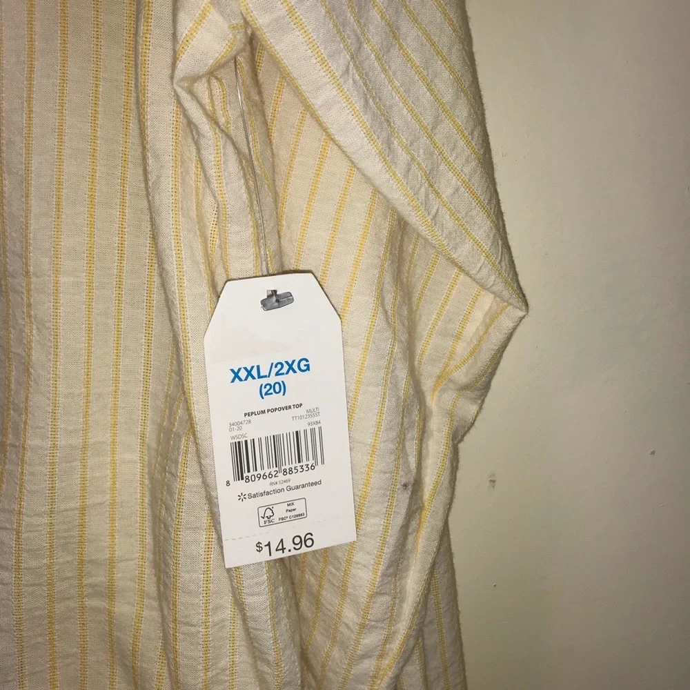 Peasant blouse in a subtle yellow pinstripe on white. NWT, size XXL/2XG (20) - Picture 8 of 8